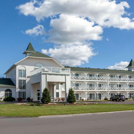 Clarion Hotel&Suites Wisconsin Dells Exterior foto